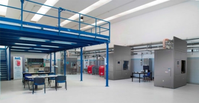 400 M² entièrement dédiés aux activités Pharma, ligne d'assemblage et show room